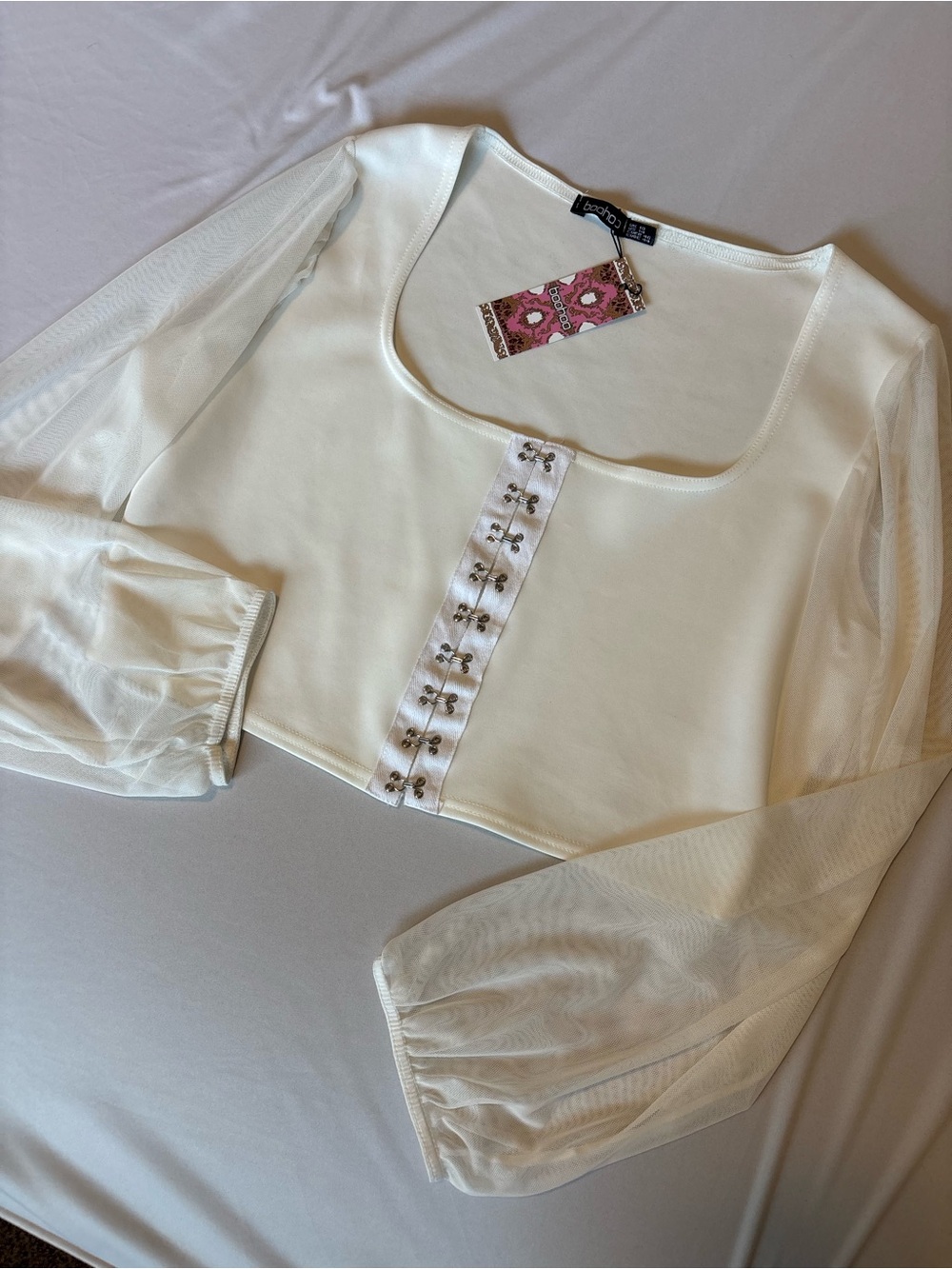 Boohoo White Hook-&-Eye Square Neck Crop Top